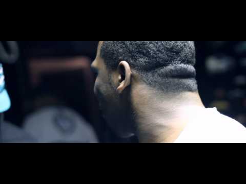 @URBOYBLACK_YNM OF @THEREALVABP MAKING A BEAT !