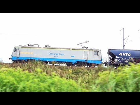 După o liniuță , marfarul  tractat de LEMA 480-007-0 de la CTV intră în Curtici-25.08.2020