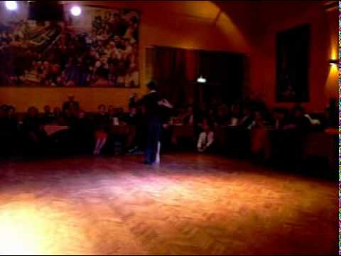  Maria Ines Bogado  and  Sebastian Jimenez  are  dancing  to  the  tango  "  Milonguero Viejo  "