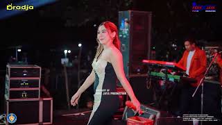 Download lagu FULL ALBUM D'RADJA - WEDDING AVID & DIYAH - BAWU BATEALIT JEPARA mp3 Download lagu FULL ALBUM D'RADJA - WEDDING AVID & DIYAH - BAWU BATEALIT JEPARA mp3