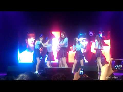 [FANCAM] 160904 GFriend in Manila - Umji staring game