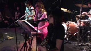 Meg &amp; Dia Setting Up Sunday