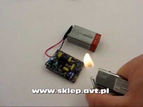 AVT766 PURPUROWA MAGICZNA LAMPKA