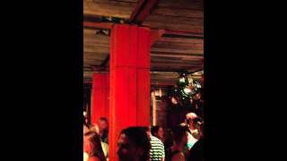 Head High - It&#39;s A Love Thing (Piano Invasion) - click at the beach XL