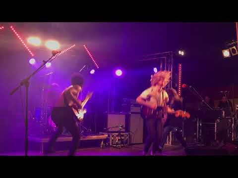 Thumbnail for Pulled Apart by Horses play Helter Skelter - 2017 2000 Trees Festival by Pulled Apart By Horses