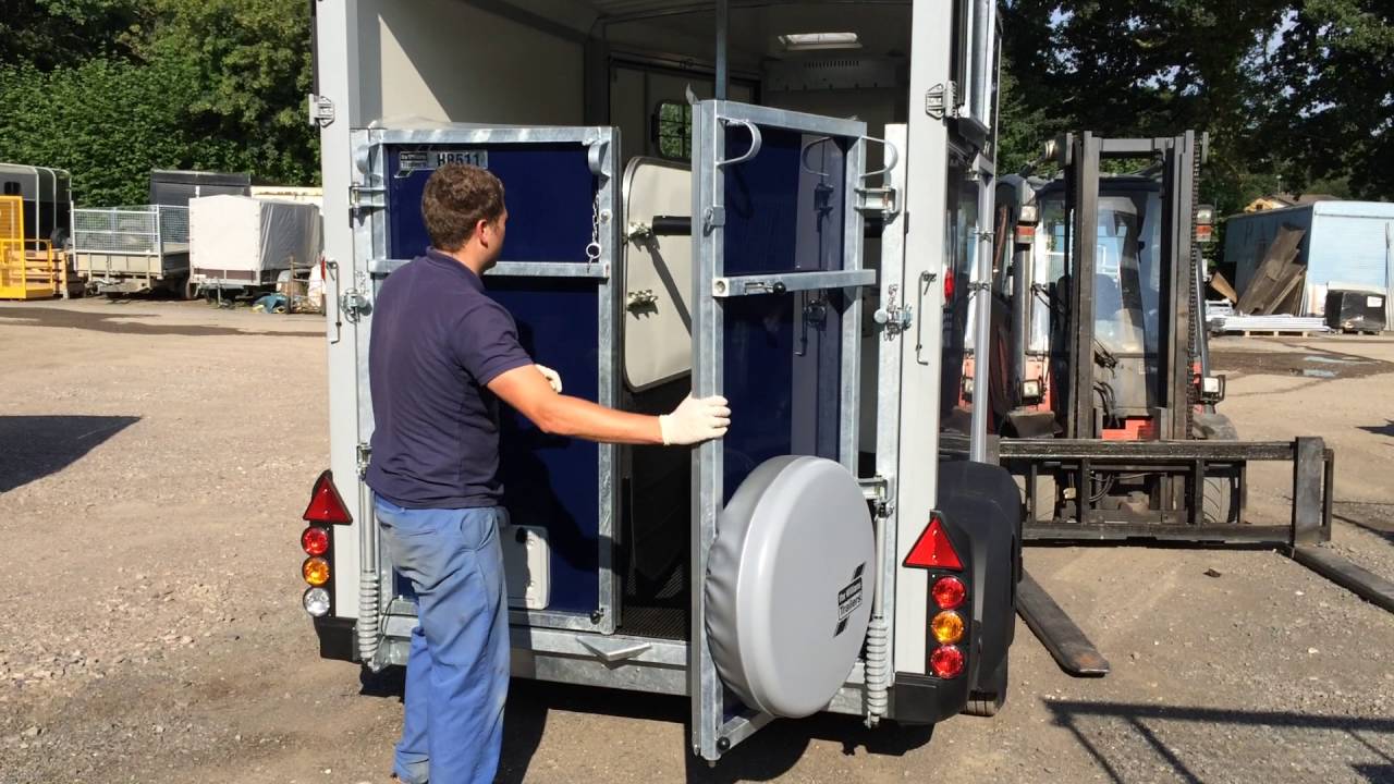 Watch video Ifor Williams Horse Trailer Ramp Door Version 2/3 Now Ifor Williams Horse Trailer Ramp Door Version 2/3