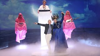 Empire of the Sun Performs &#39;Walking on a Dream&#39;