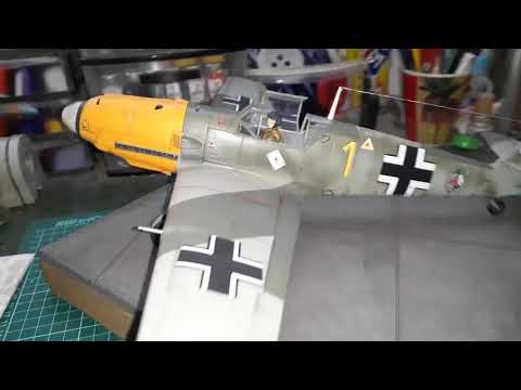 Messerschmitt BF109E3 Oblt. Josef "Pips" Priller 1/24 Airfix