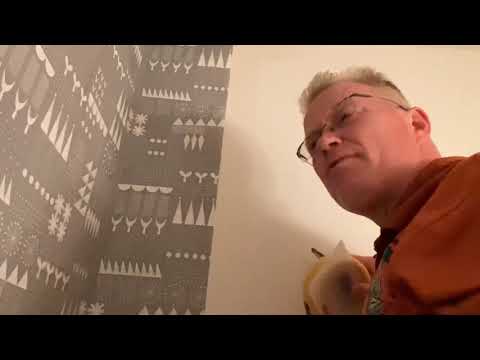 Should You Cut Your Inside Corners to Your Geometric Wallpaper? - Spencer Colgan