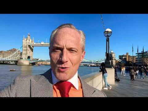 私は物事を揺さぶるためにここにいる？ロンドン市長は、カリスマ性とリーダーシップを持ち、24時間365日働くべきだ？ (I’M HERE TO SHAKE THINGS UP ? THE MAYOR OF LONDON SHOULD HAVE CHARISMA & LEADERSHIP & WORK 24/7 ?)