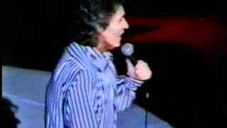 RAPHAEL EN EL TEATRO ALCALA - TODAS LAS CHICAS ME GUSTAN.