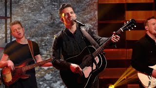 Rising Country Star Devin Dawson Performs