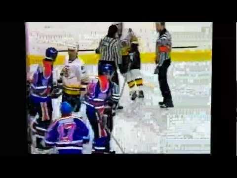 John Blum hits Wayne Gretzky - Nov-29-1984