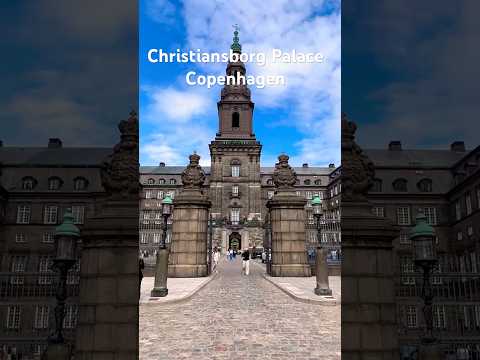 Christiansborg Palace | Power & History in Copenhagen | ZERA explorer