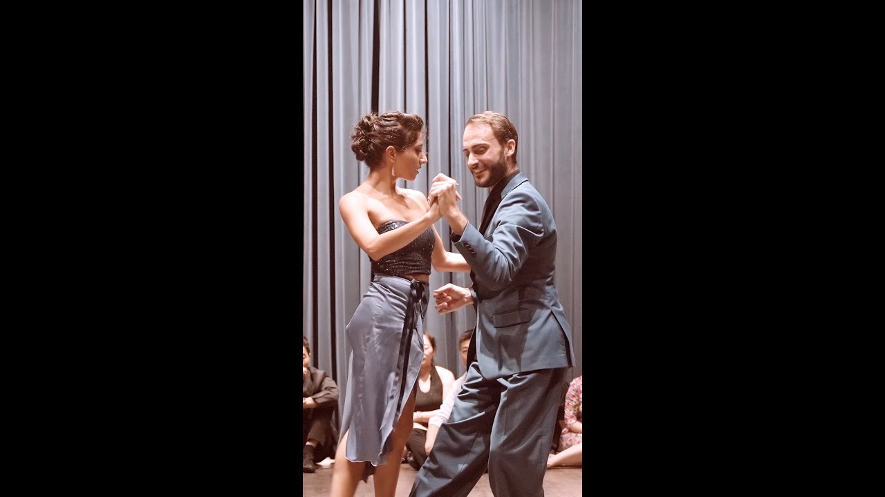 Video thumbnail for Lorena Tarantino and Gianpiero Galdi – Re Fa Si #lorenaygianpiero #infinitango #030tango