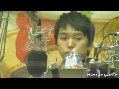 [Fancam] 120118 SUKIRA Sungmin - 사랑하나요?!