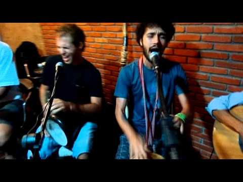 Saravashivaya e Shaneihu Yawanawa - Tupinambá (Cobra Coral)