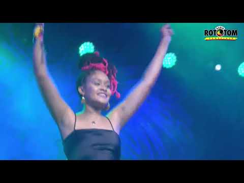 XANA ROMEO & The Charmax Band live @ Lion Stage 2022
