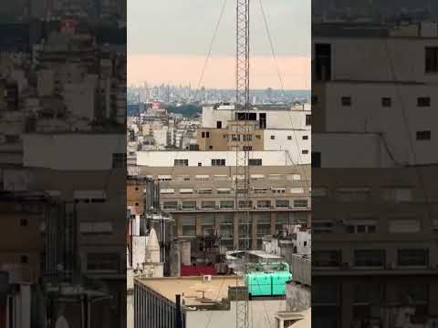 Allá muy a lo lejos se ve el skyline de Lomas de Zamora desde la Galería Guemes #shorts #buenosaires