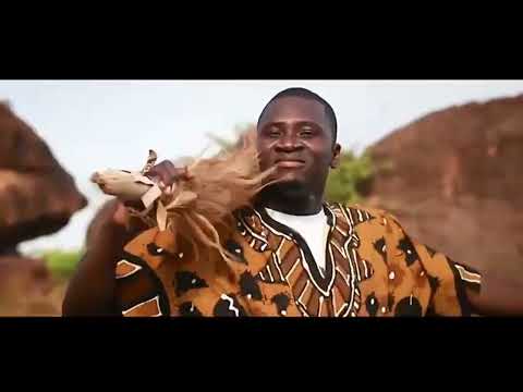 Baniko Dama - Papa (Clip vidéo officiel 2025)