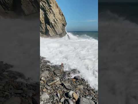 a very beautiful sea waves - waves of mind - waves in the sea - who has more power #SHORTS sanika bd