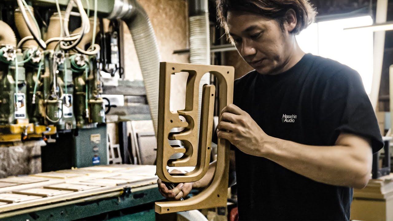 管楽器の構造を持つ高級スピーカー。50年以上をかけて究極の音を求める意志。