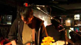 Margot and the nuclear so &amp; so&#39;s - Tiny vampire Robots