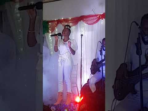 mpap fè back mwen deja anbake prestasyon Gala 26 Decembre (soirée en Blanc)