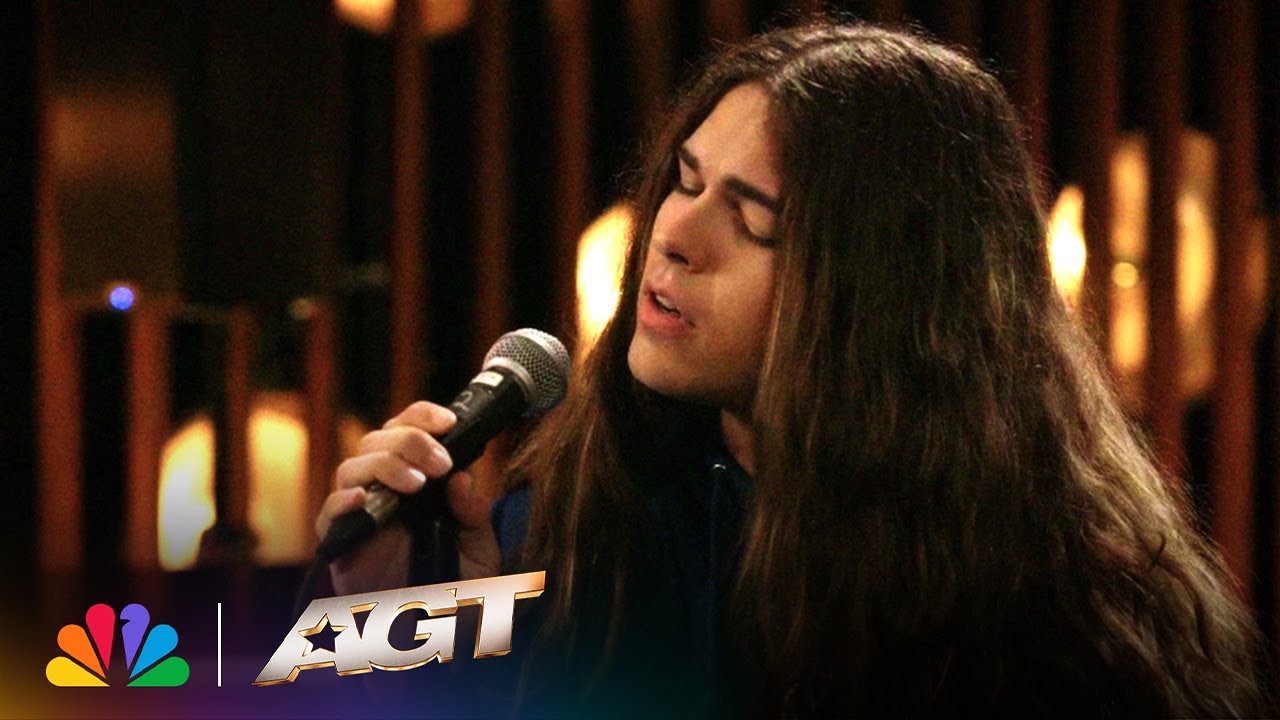Jourdan Blue Turns “Creep” By Radiohead Into a Tear-Tugging Piano Moment | AGT Music Room