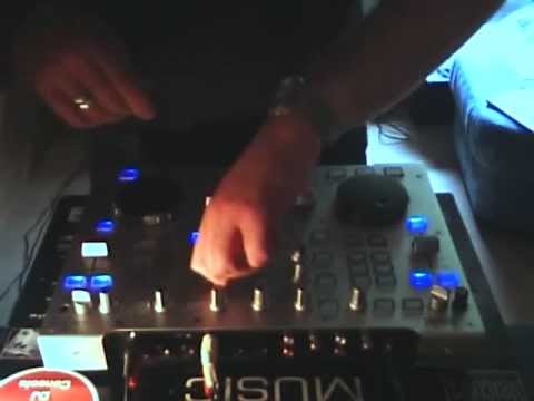 Hercules DJ console RMX - DJ Trigar - The first Strike Part 2 of 2