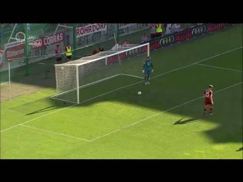 Leandro MARTÍNEZ AMAZING GOAL against FC Bayern München 08.11.2013.
