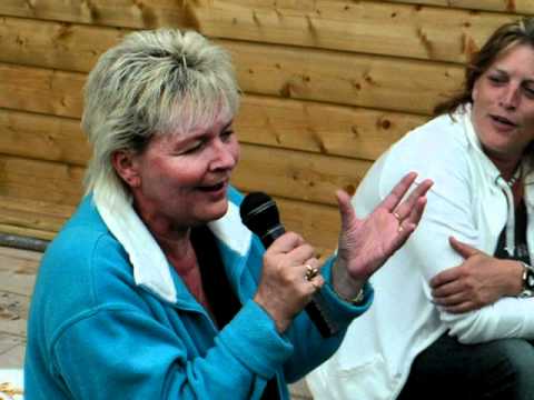 Hilly zingt de Vlieger van Andre Hazes