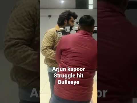 Arjun kapoor Struggle to hit bullseye doing shooting on my range #arjunkapoor #shorts #trendingshort