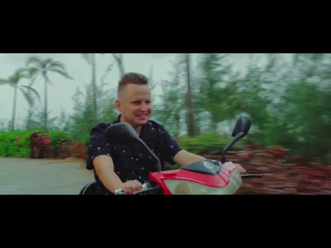 Oleg Makarchuk - Summer Song (Joe Satriani tune)