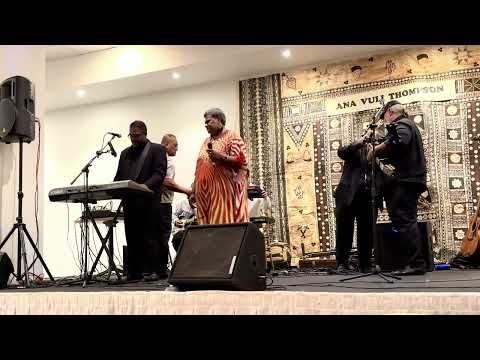 Diva Lo Tu by Simi Rova & Meredani Raileqe