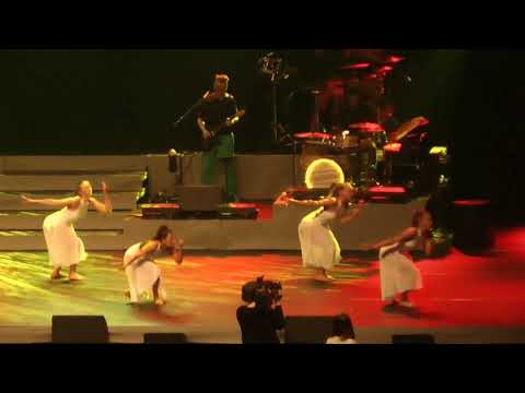 Lisa Ajax, Ackes Dansskola - My heart wants me dead (2019-04-11)