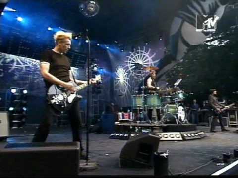 Die Ärzte - Live 2003 - 20 Jahre Netto - 05 - Der Optimist.avi