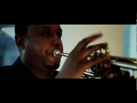 Lee Hogans featuring Pursuance-Groove