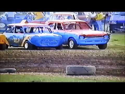 Spalding autograss 09/09/1990. Specials and screaming Escorts. Class 8 specials rollover crash