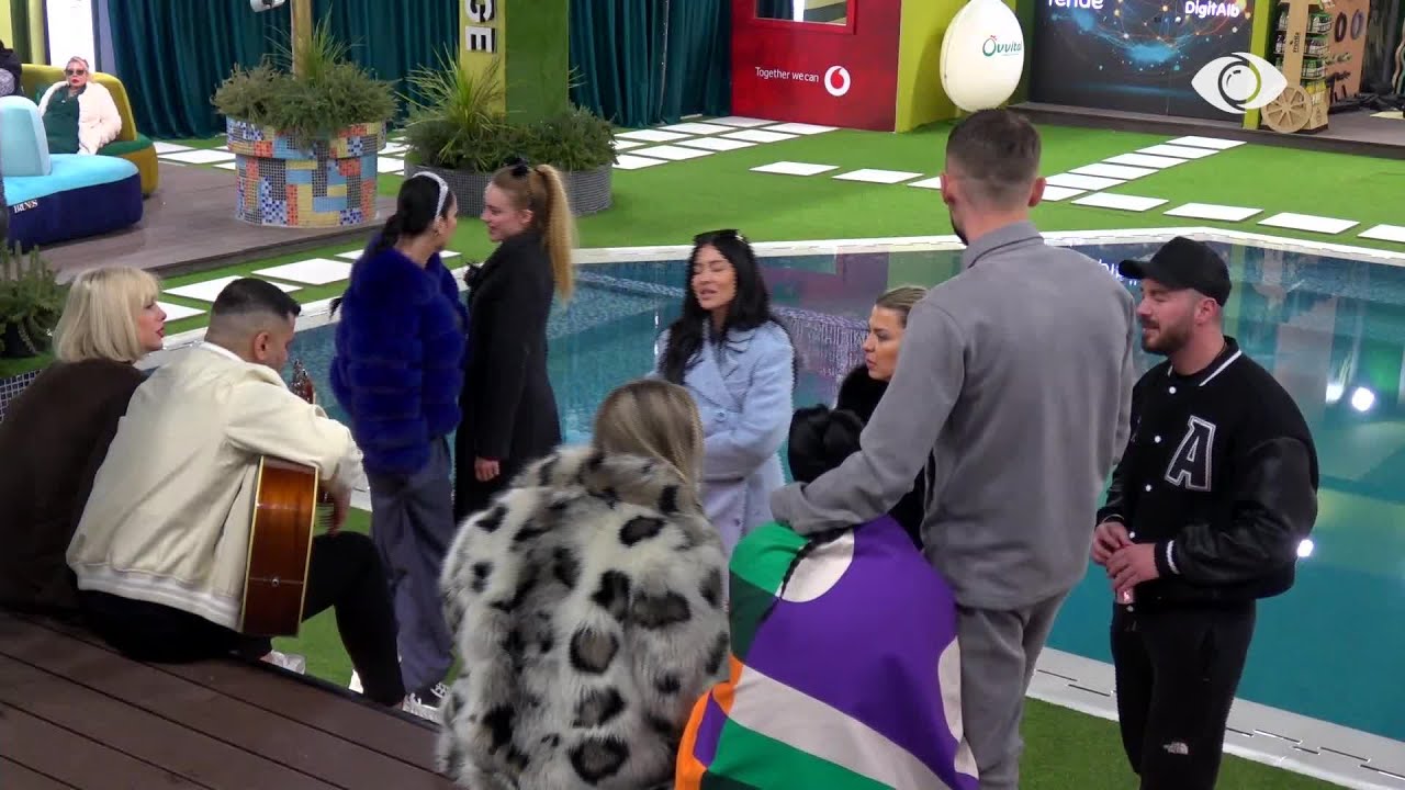 Banorët preken teksa këndojnë për nënën - Big Brother Albania VIP 3