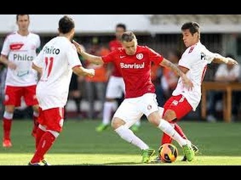 Internacional 4 X 1 Náutico - 13/10/2013 - Gol Andrés Nicolás D'alessandro