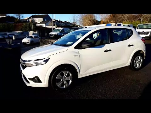 Dacia Sandero Essential TCe 90 5Sp GSR2 - Image 2