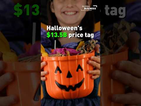 Halloween spending hits a record $13.5 billion