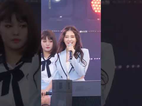 180526 모모랜드 낸시 4K 직캠 뿜뿜 MOMOLAND Nancy fancam BBoom BBoom 서원밸리 그린콘서트 by Spinel