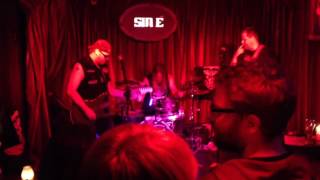 Drugstop Live (Sin É -Dublin) Black Belt & Today Your Love, Tomorrow The World (Ramones cover)