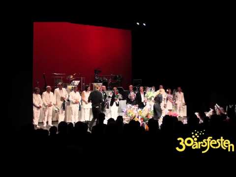 Applådtack efter premiärföreställningen av 30-ÅRSFESTEN med Galenskaparna och After Shave