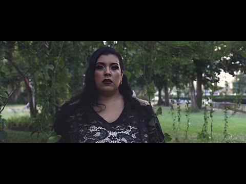 YANET BELTRAN - Quédate Con Tu Muñequita