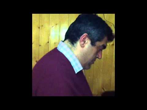 himno Deusto al piano