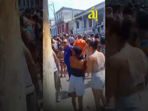 Protesta en La Habana al grito de “El pueblo unido jamás será vencido”