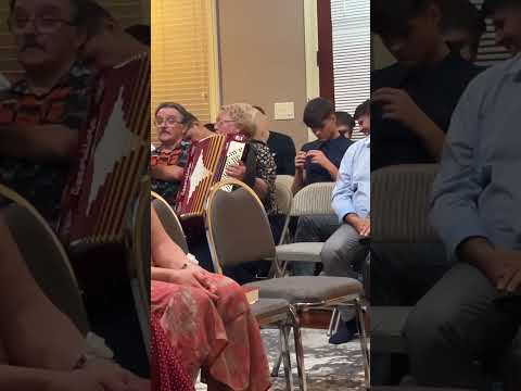 Simida Istrate la acordeon- seară de rugăciune